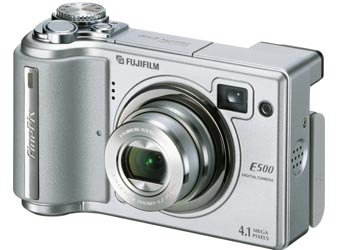 FUJIFILM FinePix E500, 4.2 mil. bodů, opt. / dig. zoom 3.4x / 3.6x - Digital Camera - Main image