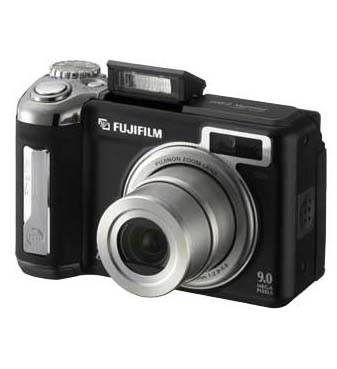 FUJIFILM FinePix E900, CCD 9 Mpx, 4x zoom, 2" LCD, 2x AA, xD - Digital Camera - Main image