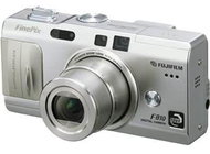 FUJIFILM FinePix F810, SuperCCD HR 6,63 mil. bodů, optický zoom 4x / digit. 6.3x - Digital Camera