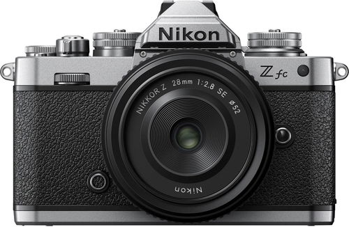 Nikon Z fc + Z 28mm f/2.8 SE - Digitalkamera - Hauptbild