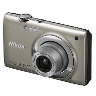Nikon COOLPIX S2500 silver - Digitální fotoaparát