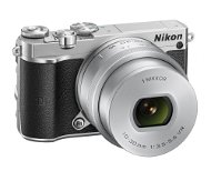 Nikon 1 J5 + 10-30mm ezüst - Digitális fényképezőgép