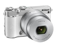 Nikon 1 J5 weiß + Objektiv 10-30mm - Digitalkamera
