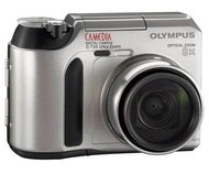 Olympus C-720 ULTRA Zoom + Starter Kit