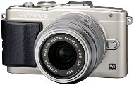 Olympus PEN E-PL6 + objektív 14-42mm II R strieborný / strieborný + externý blesk - Digitálny fotoaparát