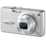 Panasonic LUMIX DMC-FX01EG-S stříbrný (silver), CCD 6 Mpx, 3,6x zoom, 2.5" LCD, Li-Ion, SD/ MMC, sta - Digital Camera