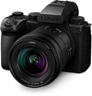 Digitálny fotoaparát Panasonic Lumix DC-S5 Mark IIx + Lumix S 20-60 mm f/3,5-5,6 Macro O.I.S. + Lumix S 50 mm f/1,8 - Digitální fotoaparát