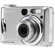 Sony CyberShot DSC-S60 - stříbrný, 4.23 mil. bodů, optický / digitální zoom 3x / až 10x, 32 MB inter - Digital Camera