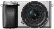Sony Alpha A6100 strieborný + E PZ 16–50 mm f/3.5–5.6 II - Digitálny fotoaparát