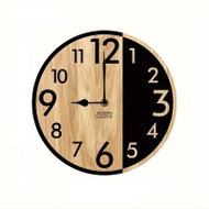 Predator Q1 Rustikální moderní dřevěné nástěnné hodiny, černý a zlatý ciferník 40 cm × 40 cm - Wall Clock