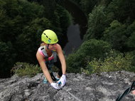 Via Ferrata: Lezení po Vodní bráně nad Jizerou v Českém ráji pro 2 osoby - Voucher: