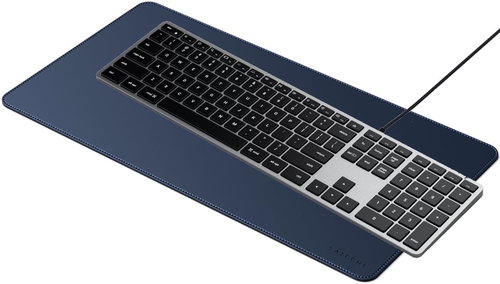 Satechi Slim W3 USB-C BACKLIT Wired Keyboard - Space Grey - US - Mouse Pad - Main image