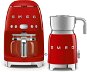 SMEG 50's Retro Style 1,4l filteres kávéfőző 10 piros csészével + SMEG 50's Retro Style 0,6l piros tejhabosító - Szett