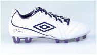 One Umbro Speciali 4 Pro Whit size 7.5 - Football Boots