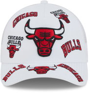 New Era Men's Chicago Bulls NBA 9FORTY M-Crown A-Frame Trucker All Over Cap white - Baseball Cap