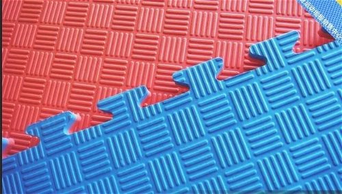 Tatami Puzzle podložka oboustranná, 100 × 100 × 3 cm, červenočerná