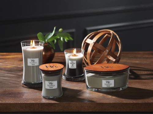 Woodwick sacred smoke candle