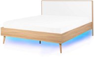 BELIANI postel s LED SERRIS 140 × 200 cm, dřevěná, světle hnědá - Postel