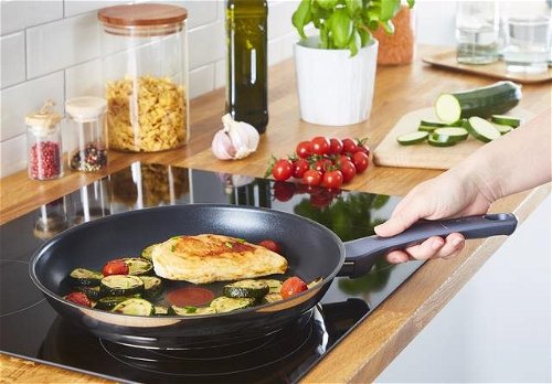 Tefal Daily Chef Pancake Pan, 25cm - Saucepans & Frypans