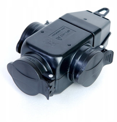 SEZ-CZ Connecting socket 250 V, three-way IP44 - Socket - Main image