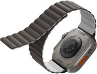 Uniq Revix Reversible Magnetic řemínek pro Apple Watch 42/44/45/Ultra 49mm šedý/bílý - Watch Strap
