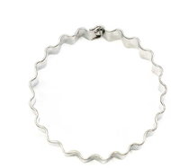 Vykrojto Centered cookie cutter Scalloped circle large - Cookie Cutter