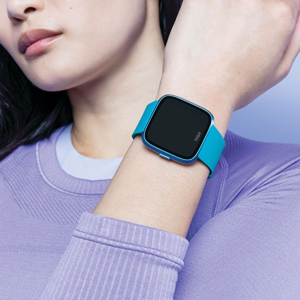 Fitbit aluminium versa hot sale