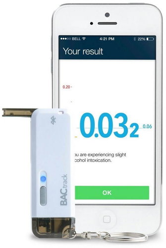 BACtrack Vio alcohol tester BT-M2 - Alcohol Tester - Main image
