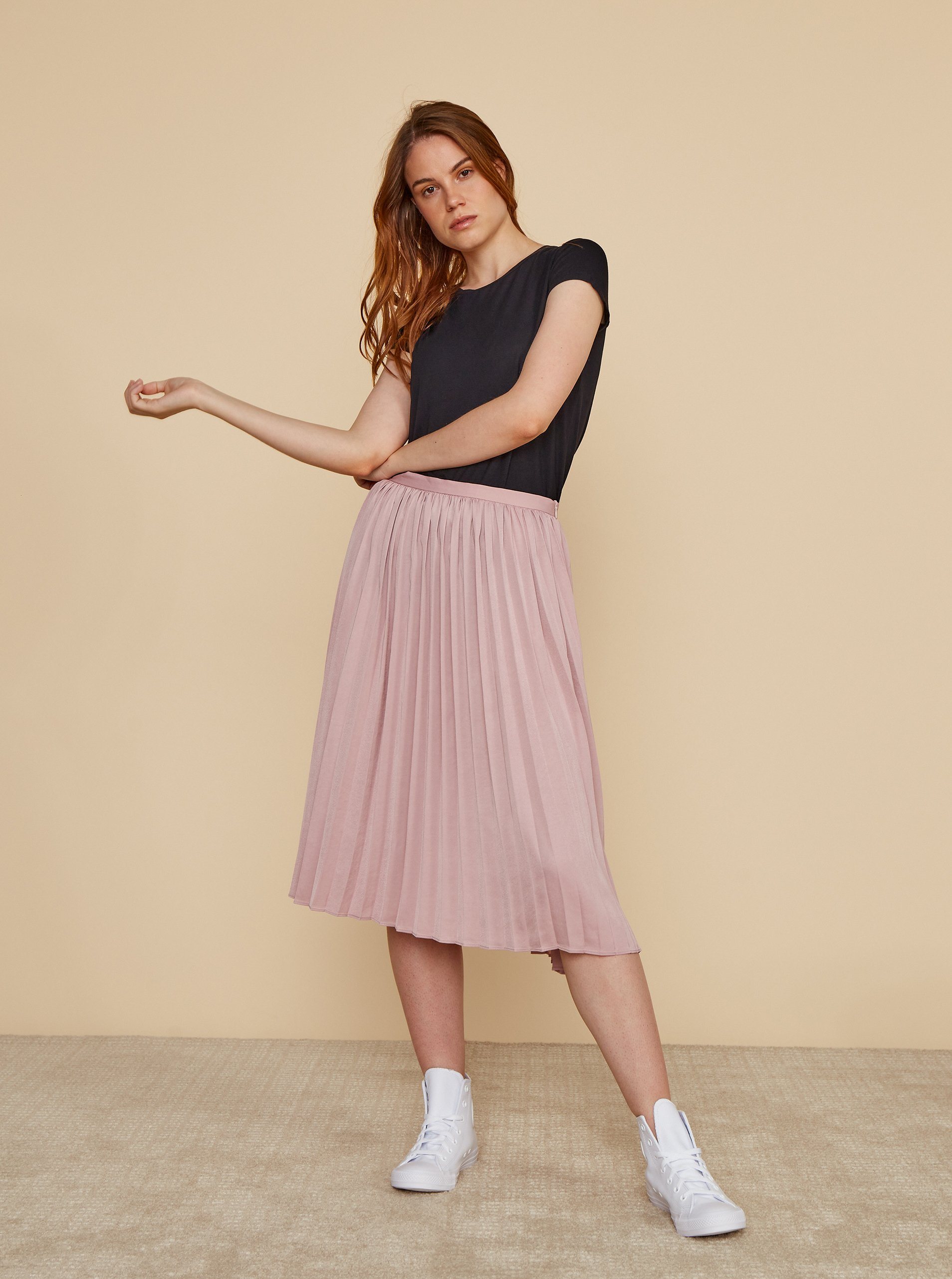 Baby pink cheap pleated skirt